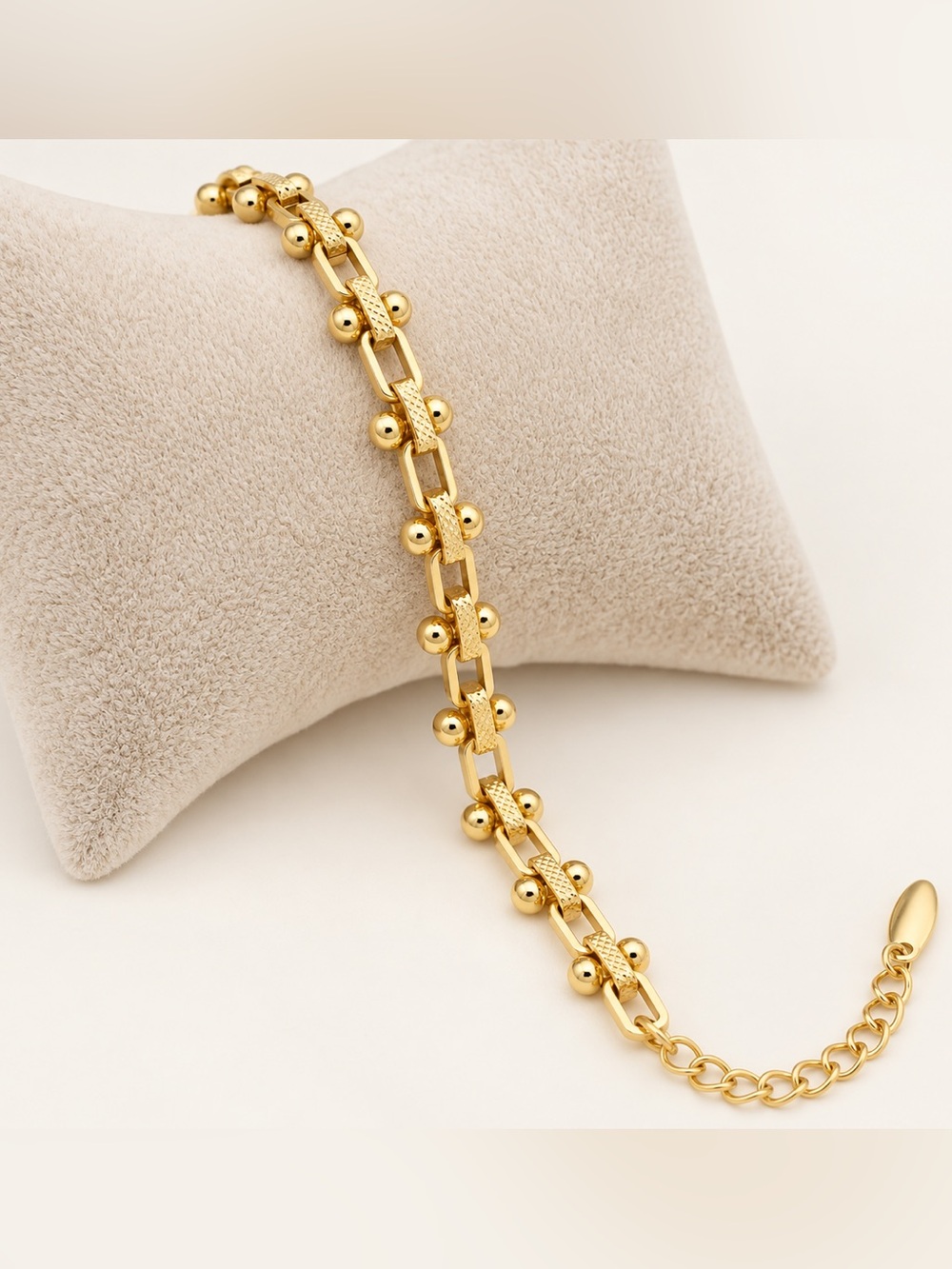14K Gold Plated Link Chain Bracelet Water Resistant Giftable Adjustable Jewelry